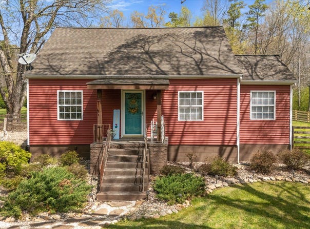 5702/5704 Wise Springs Rd, Knoxville, TN 37918