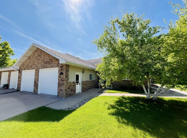 1024 Birchwood Lane, Aberdeen, SD 57401