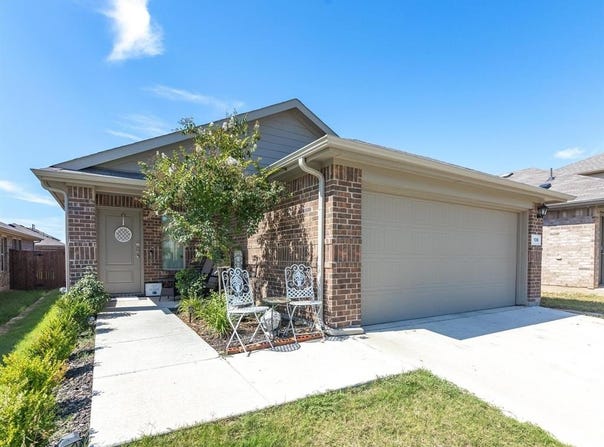 136 Greengate Drive, Boyd, TX 76023