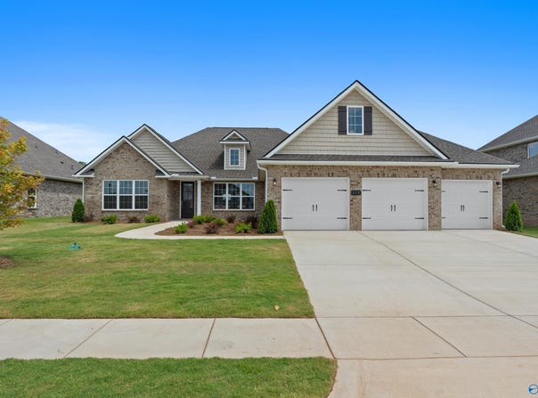 213 Kendall Farms Boulevard, Toney, AL 35773