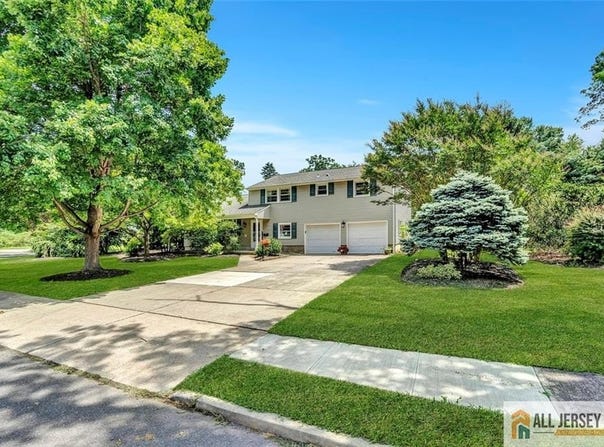 20 Ryan Road, Cranbury, NJ 08512