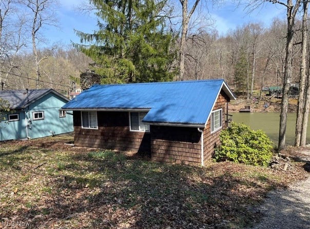 574 Bramble Road SW, Carrollton, OH 44615