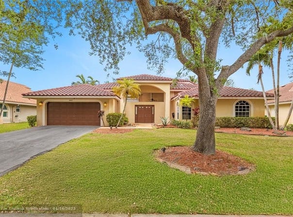 4841 NW 104th Ln, Coral Springs, FL 33076