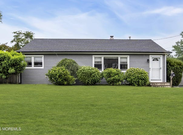 20 Delaware Avenue, West Long Branch, NJ 07764