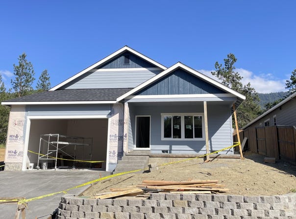 2523 Overland Drive, Grants Pass, OR 97527