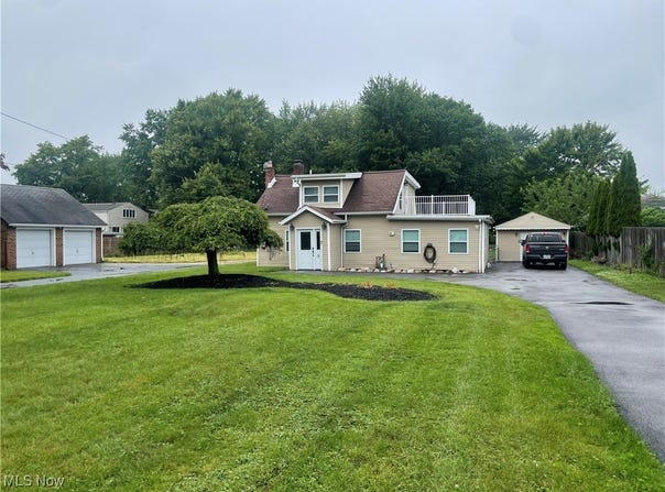 5242 W 220th Street, Fairview Park, OH 44126