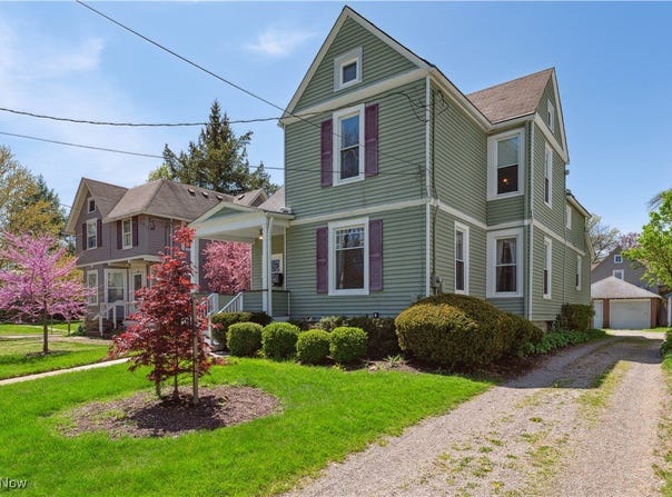 162 S Cedar Street, Oberlin, OH 44074