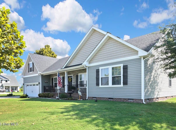 101 Sutryk Court, Moyock, NC 27958