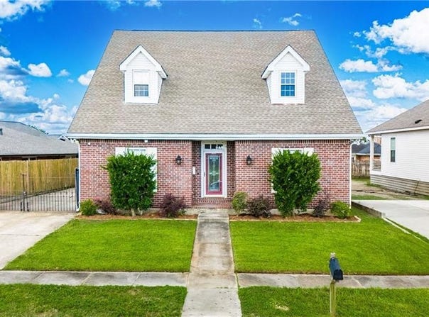 8336 SABRE Drive, Chalmette, LA 70043