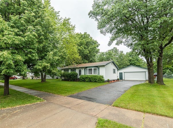 3159 Phoenix Avenue, Eau Claire, WI 54703