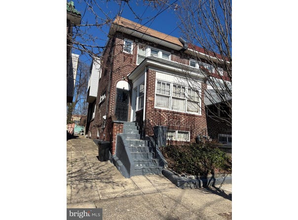 1266 MAGNOLIA Avenue, CAMDEN, NJ 08103