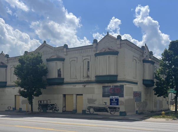 1103 Division Avenue S, Grand Rapids, MI 49507