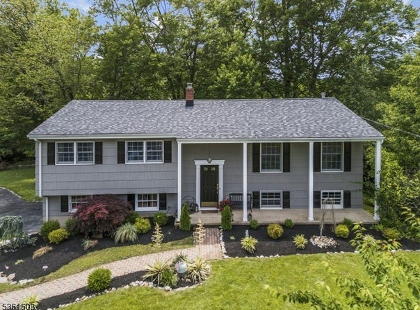 1730 Arrowbrook Dr, Bridgewater Twp., NJ 08836-2107