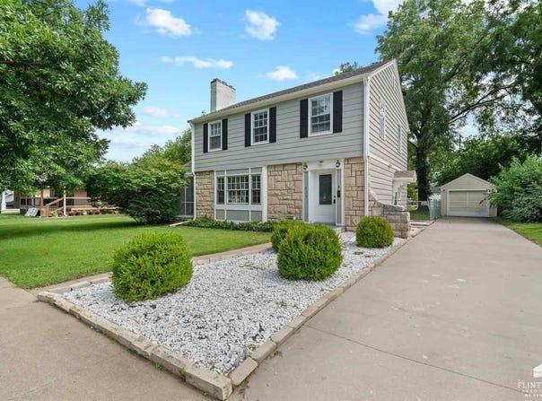 835 W 5th Street, Junction City, KS 66441