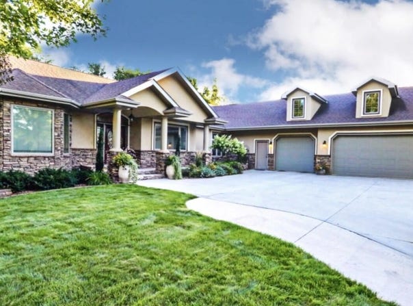 6 E Lilac Lane, Aberdeen, SD 57401
