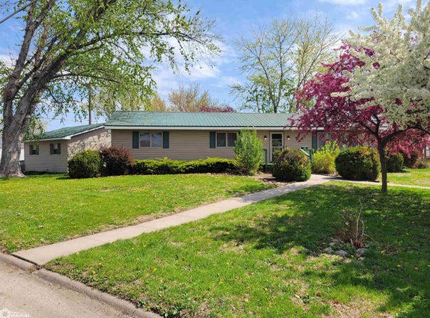 1600 N 1st Street, Red Oak, IA 51566