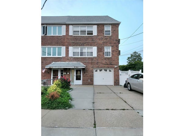 14615 22nd Avenue, Whitestone, NY 11357