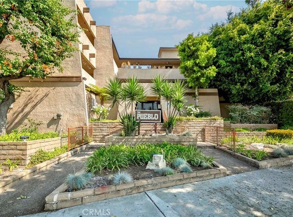 2501 W Redondo Beach Boulevard, Gardena, CA 90249