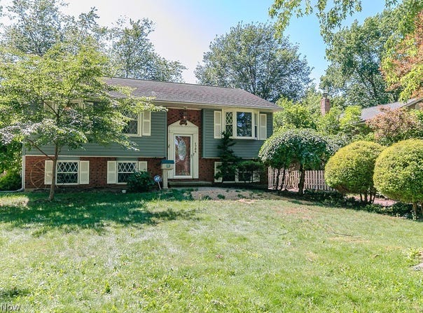 1754 Benjamin Road, Madison, OH 44057
