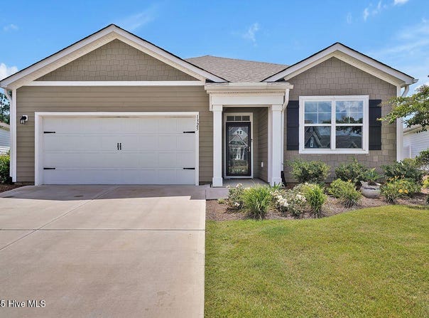 1325 Clendon Circle, Leland, NC 28451