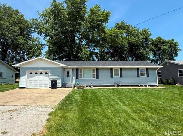 337 E 1st Street, Ramsey, IL 62080