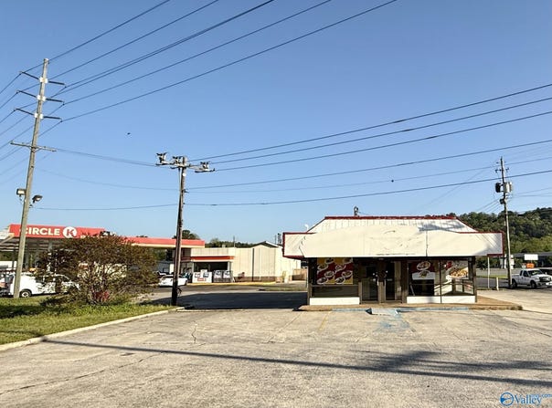 300 N 12th Street, Gadsden, AL 35901