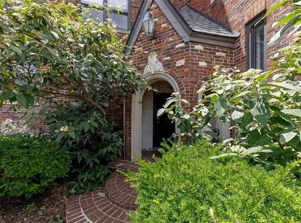 700 W 48th Street, Kansas City, MO 64112