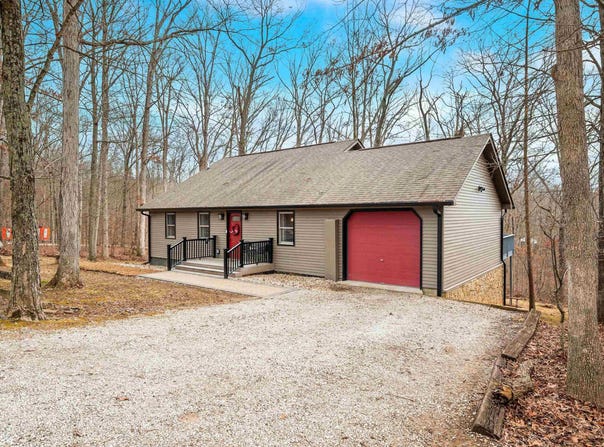 522 Sams Hill Road, Nashville, IN 47448-9684