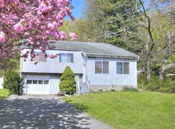 223 River Road, Shelton, CT 06484