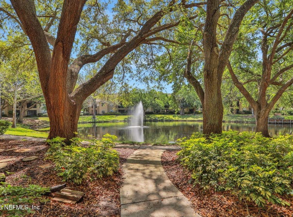 11 ARBOR CLUB Drive unit: 212, Ponte Vedra Beach, FL 32082