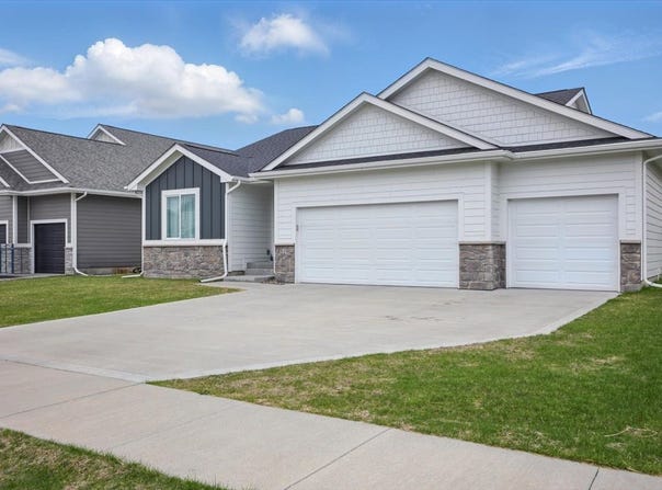 519 Alpha Street NW, Bondurant, IA 50035