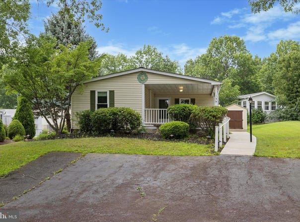 139 DEERFIELD DRIVE, SOUDERTON, PA 18964