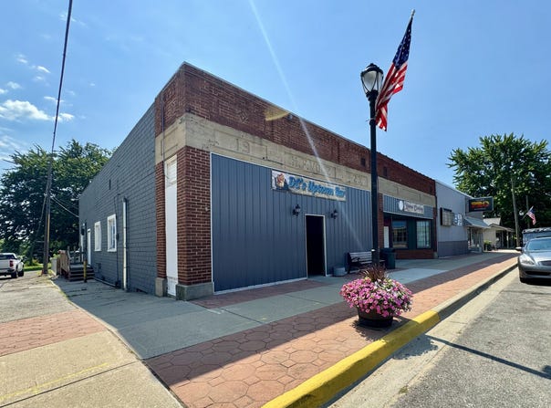 101 S Main Street, Crystal, MI 48818