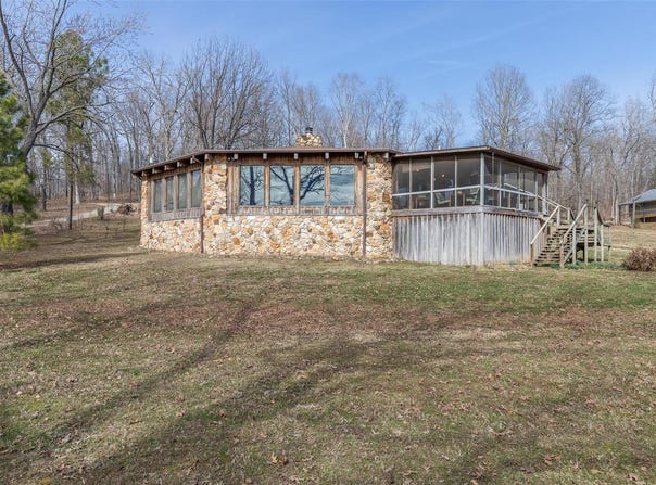 64 Trails End Lane, Doniphan, MO 63935