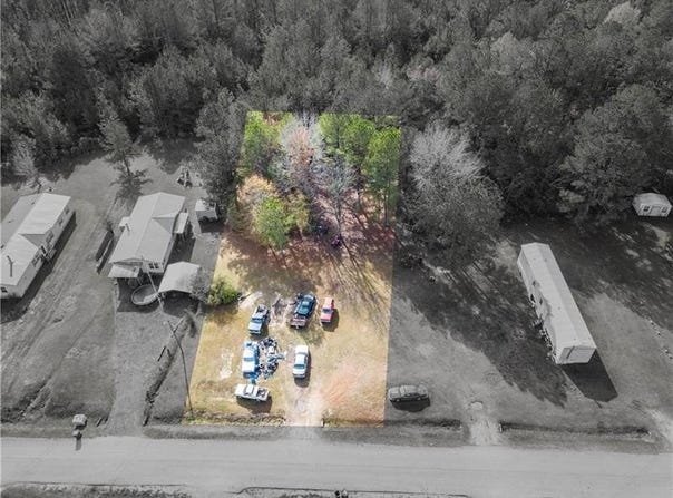 7 Lily Street, Hurtsboro, AL 36860