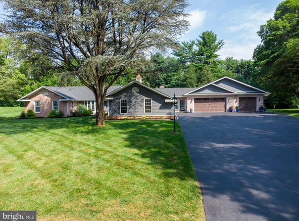 628 YORKSHIRE DRIVE, CARLISLE, PA 17013