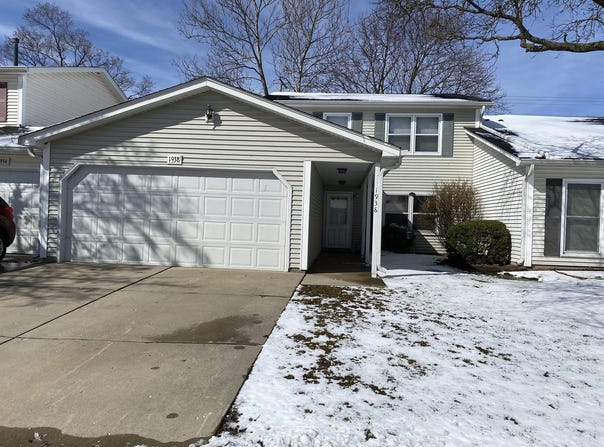 1938 Wildwood Circle, Glendale Heights, IL 60139