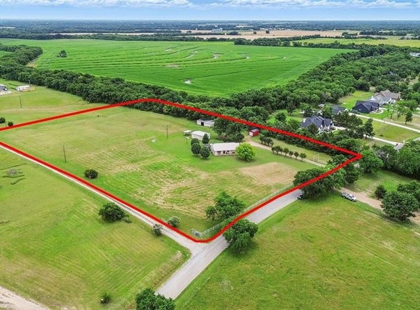1256 Kentucky Town Road, Whitewright, TX 75491