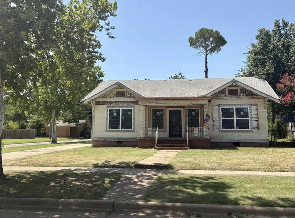 1801 SPEEDWAY AVENUE, Wichita Falls, TX 76301
