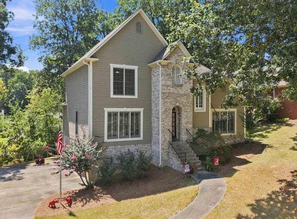 1913 VALEWOOD CIRCLE, HOOVER, AL 35244