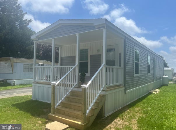 19 JUBILEE PARK, PEACH BOTTOM, PA 17563
