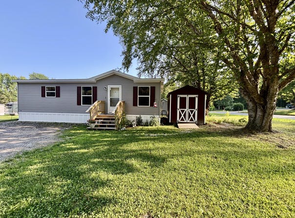 962 Main Street, Monmouth, ME 04259