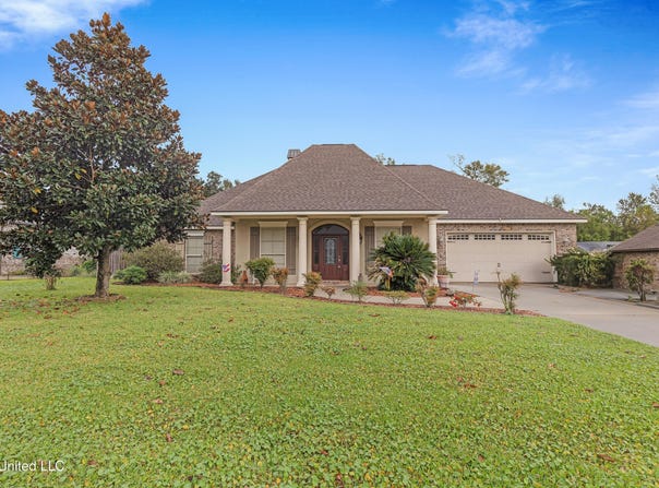 136 Sea Oaks Boulevard, Long Beach, MS 39560