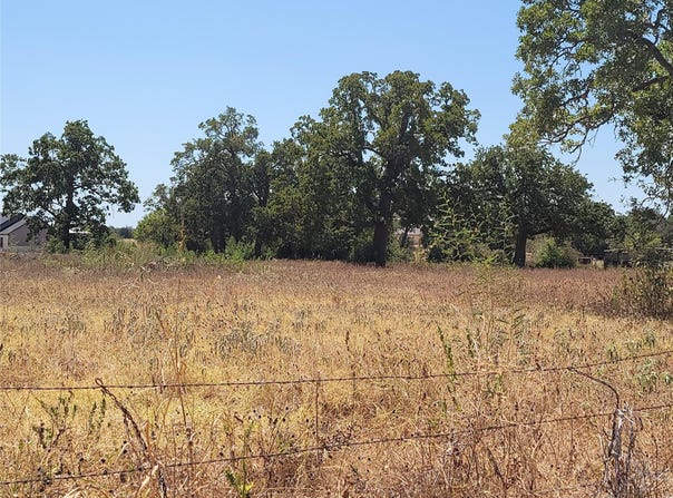 Brown Rd, McDade, TX 78650
