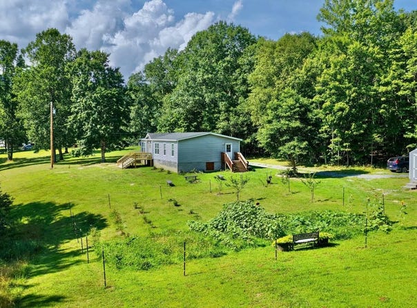 5144 Judson Rd, Alderson, WV 24910