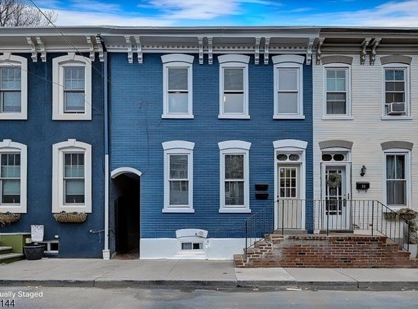 27 Swan St, Lambertville City, NJ 08530-1019