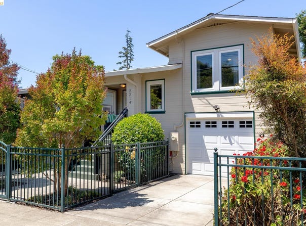 2214 Curtis St, Berkeley, CA 94702