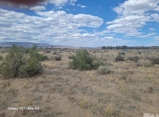 3220 Hope Avenue, Silver Springs, NV 89429