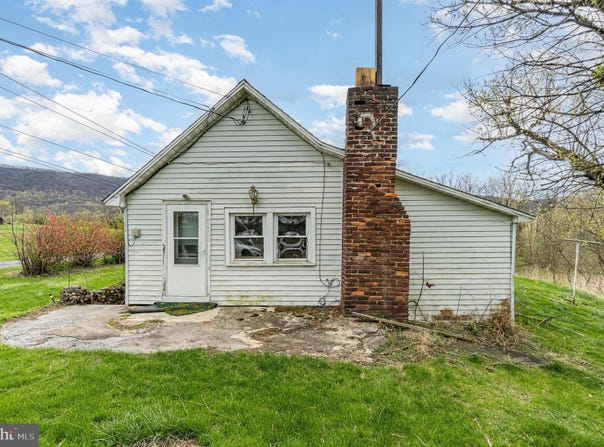 17776 SPRINGTOWN ROAD, FANNETTSBURG, PA 17221