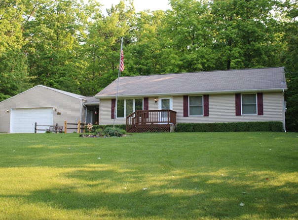 2426 W Park Road, Mio, MI 48647